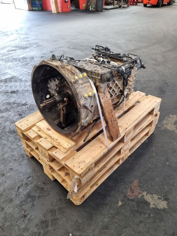 ZF 8S1620TD Gearbox - Getriebe: das Bild 3 ZF 8S1620TD Gearbox - Getriebe: das Bild 3