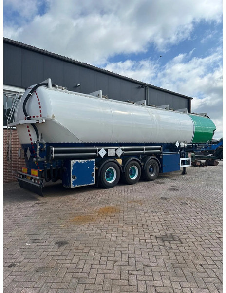 Feldbinder Silo - Tankauflieger: das Bild 2 Feldbinder Silo - Tankauflieger: das Bild 2