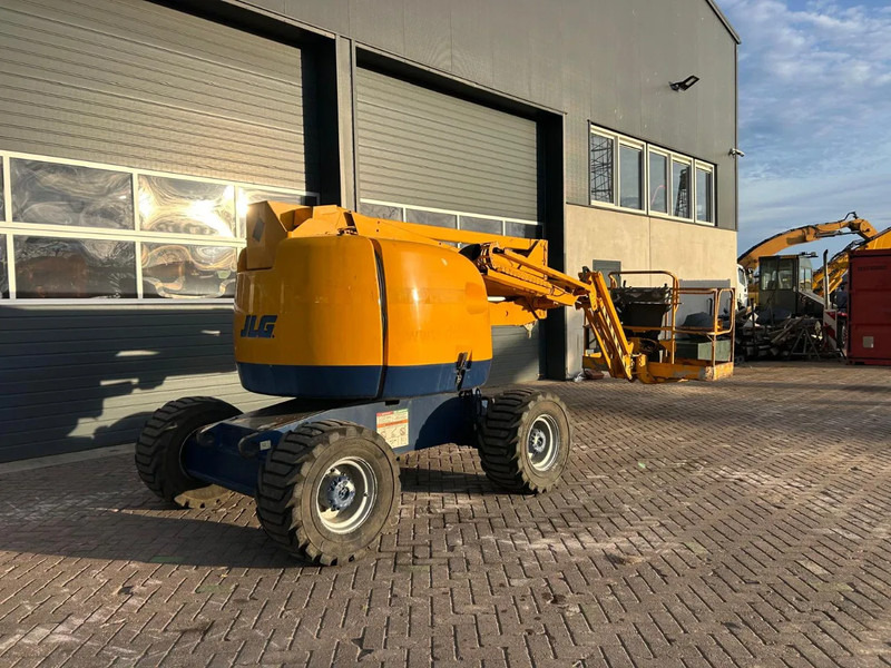 JLG 450AJ - Gelenkarmbühne: das Bild 4 JLG 450AJ - Gelenkarmbühne: das Bild 4