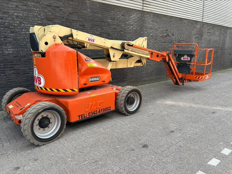 JLG E450AJ - Gelenkarmbühne: das Bild 3 JLG E450AJ - Gelenkarmbühne: das Bild 3