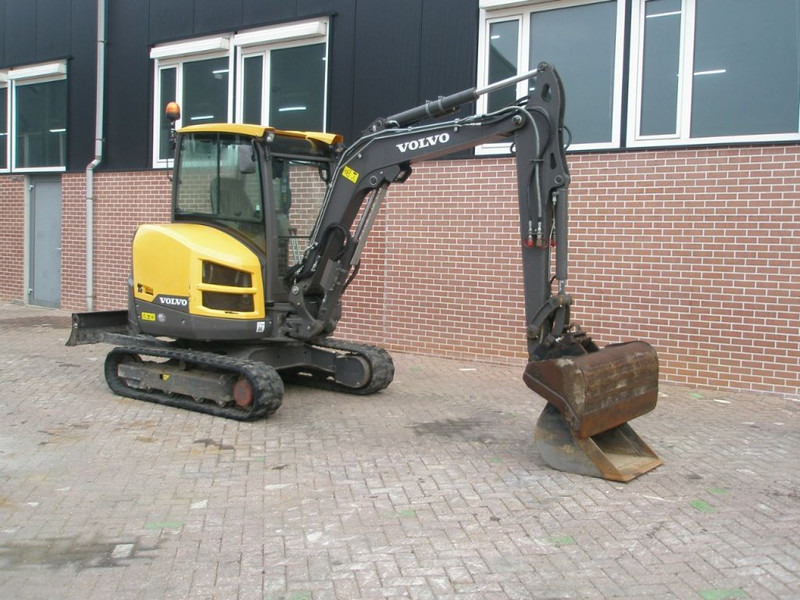 Volvo EC35D - Minibagger: das Bild 4 Volvo EC35D - Minibagger: das Bild 4