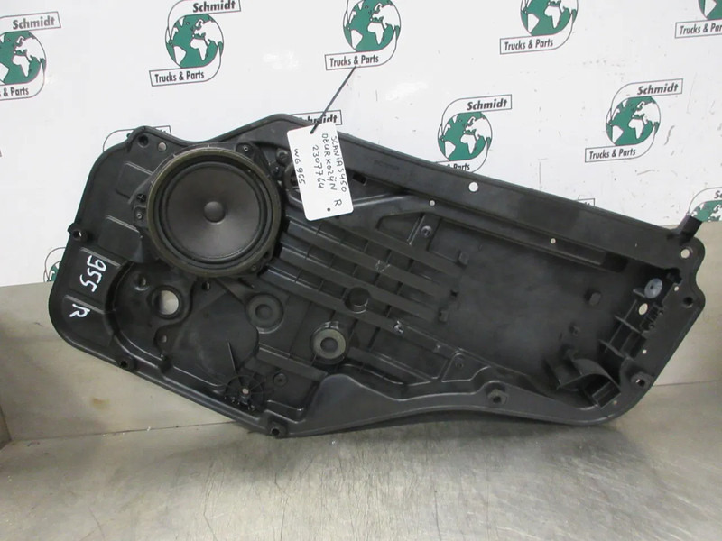 Scania 2307764 BINNEN DEURPLAAT SCANIA S 450 RECHTS NGS - Fahrerhaus und Interieur für LKW: das Bild 3 Scania 2307764 BINNEN DEURPLAAT SCANIA S 450 RECHTS NGS - Fahrerhaus und Interieur für LKW: das Bild 3