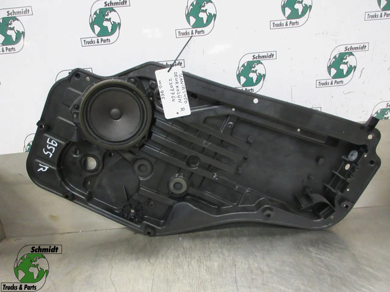 Scania 2307764 BINNEN DEURPLAAT SCANIA S 450 RECHTS NGS - Fahrerhaus und Interieur für LKW: das Bild 1 Scania 2307764 BINNEN DEURPLAAT SCANIA S 450 RECHTS NGS - Fahrerhaus und Interieur für LKW: das Bild 1
