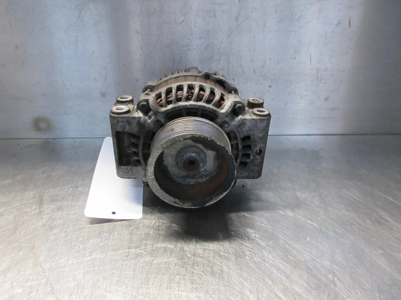 Scania 2398368 // 1888010 // 570887 DYNAMO SCANIA S 450 NGS EURO 6 SERIE - Lichtmaschine für LKW: das Bild 2 Scania 2398368 // 1888010 // 570887 DYNAMO SCANIA S 450 NGS EURO 6 SERIE - Lichtmaschine für LKW: das Bild 2