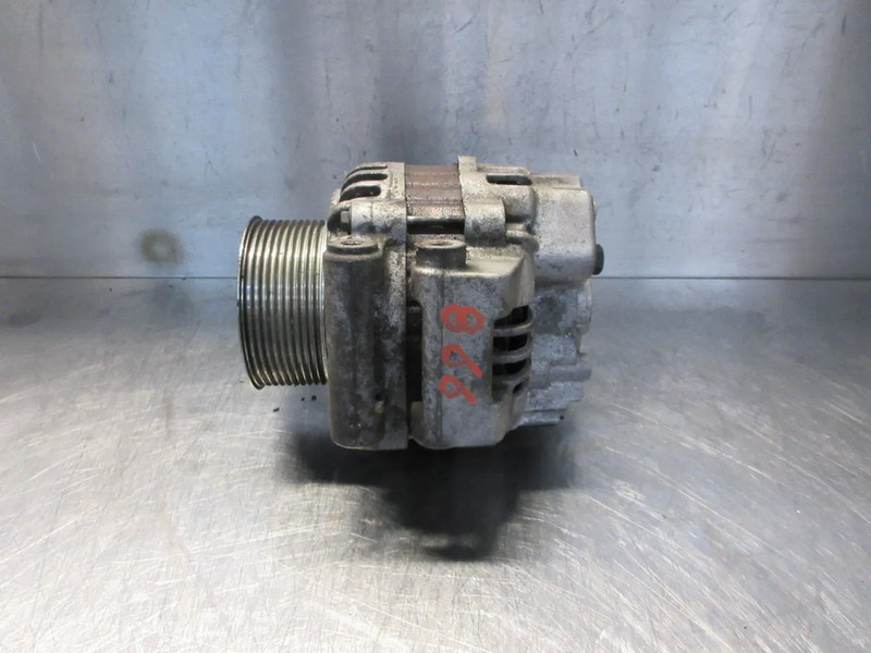 Scania 2398368 // 1888010 // 570887 DYNAMO SCANIA S 450 NGS EURO 6 SERIE - Lichtmaschine für LKW: das Bild 3 Scania 2398368 // 1888010 // 570887 DYNAMO SCANIA S 450 NGS EURO 6 SERIE - Lichtmaschine für LKW: das Bild 3
