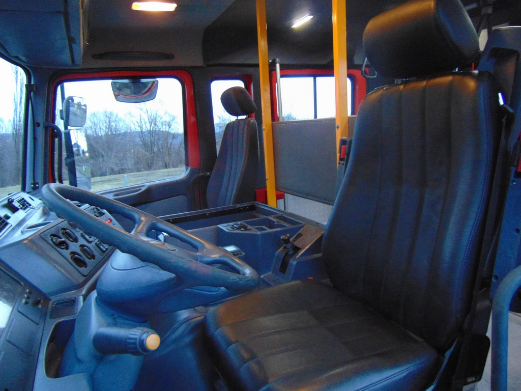 Feuerwehrfahrzeug MERCEDES-BENZ Actros 2031 V8 GICAR: das Bild 17