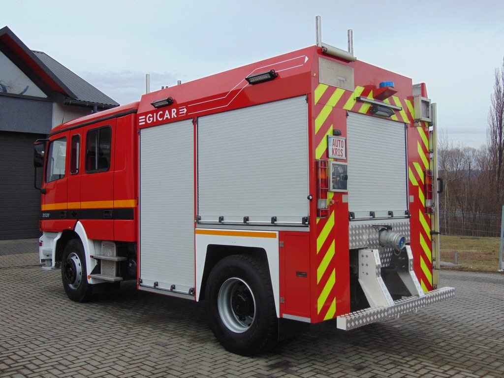 MERCEDES-BENZ Actros 2031 V8 GICAR - Feuerwehrfahrzeug: das Bild 3 MERCEDES-BENZ Actros 2031 V8 GICAR - Feuerwehrfahrzeug: das Bild 3