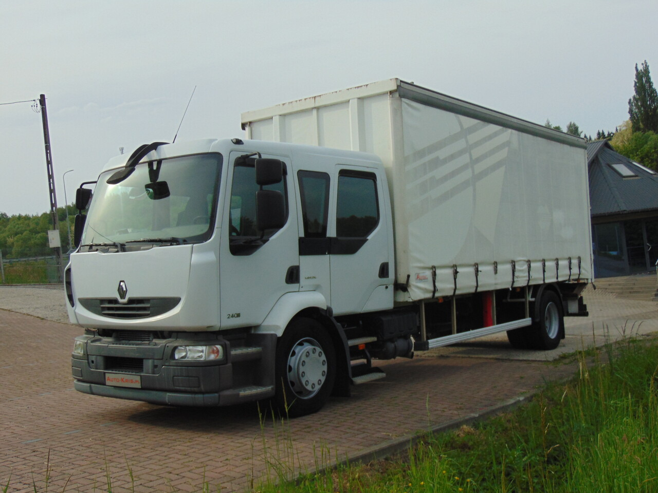 RENAULT Midlum 240DXi - Plane LKW: das Bild 1 RENAULT Midlum 240DXi - Plane LKW: das Bild 1