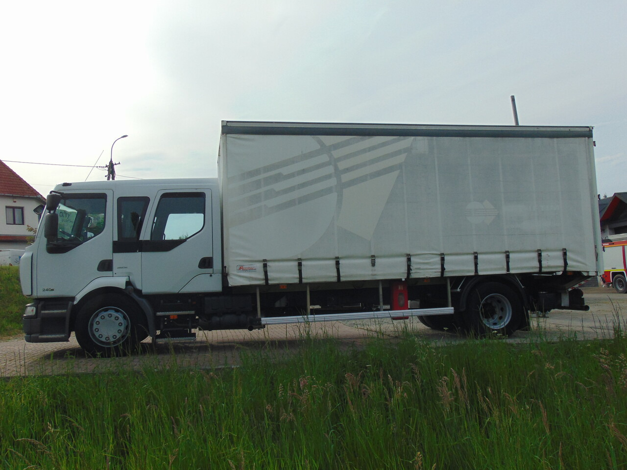 RENAULT Midlum 240DXi - Plane LKW: das Bild 5 RENAULT Midlum 240DXi - Plane LKW: das Bild 5