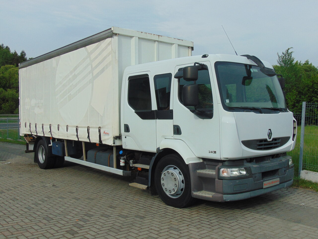 RENAULT Midlum 240DXi - Plane LKW: das Bild 2 RENAULT Midlum 240DXi - Plane LKW: das Bild 2