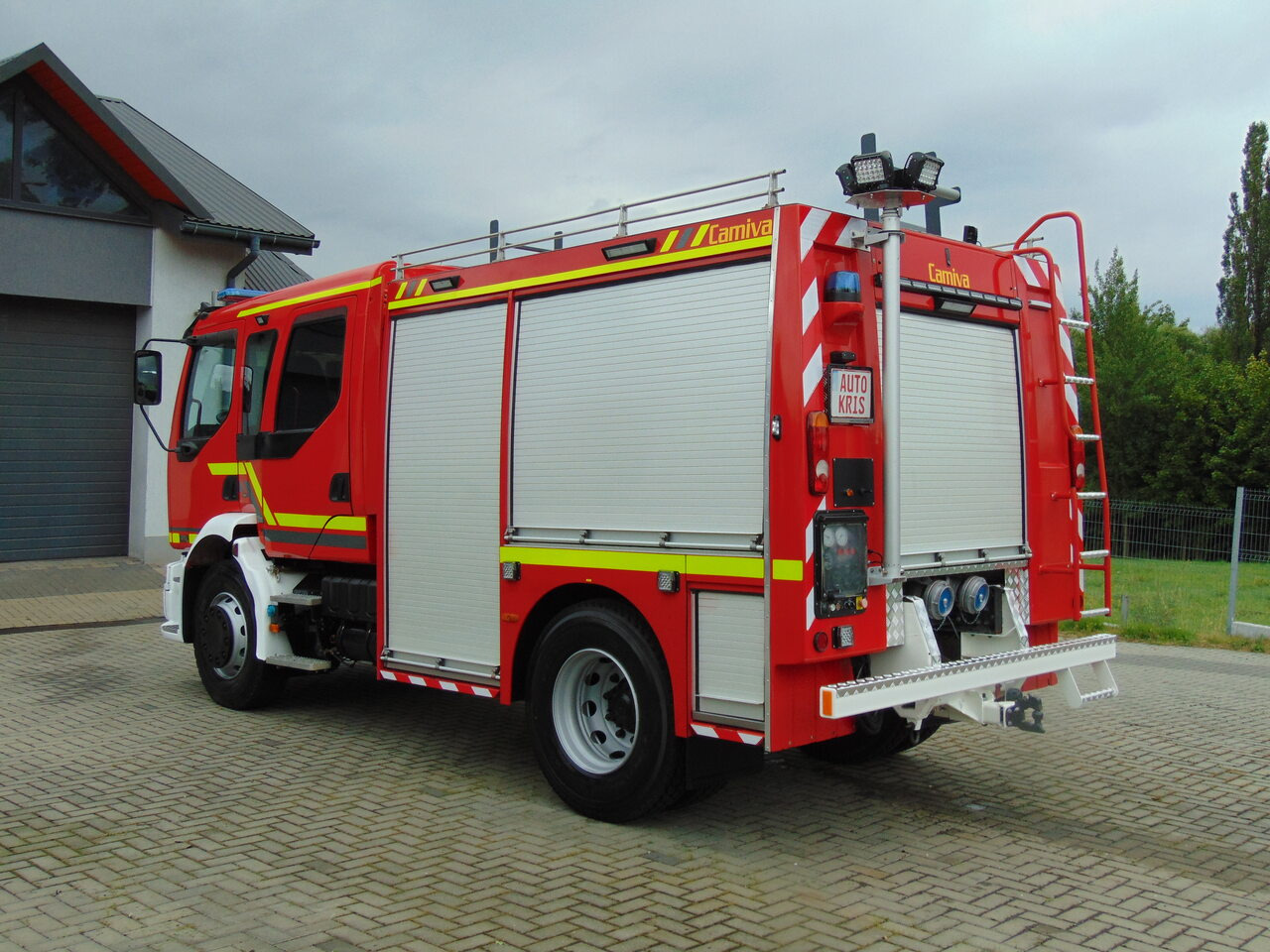 RENAULT Midlum 270dCi Camiva - Feuerwehrfahrzeug: das Bild 3 RENAULT Midlum 270dCi Camiva - Feuerwehrfahrzeug: das Bild 3