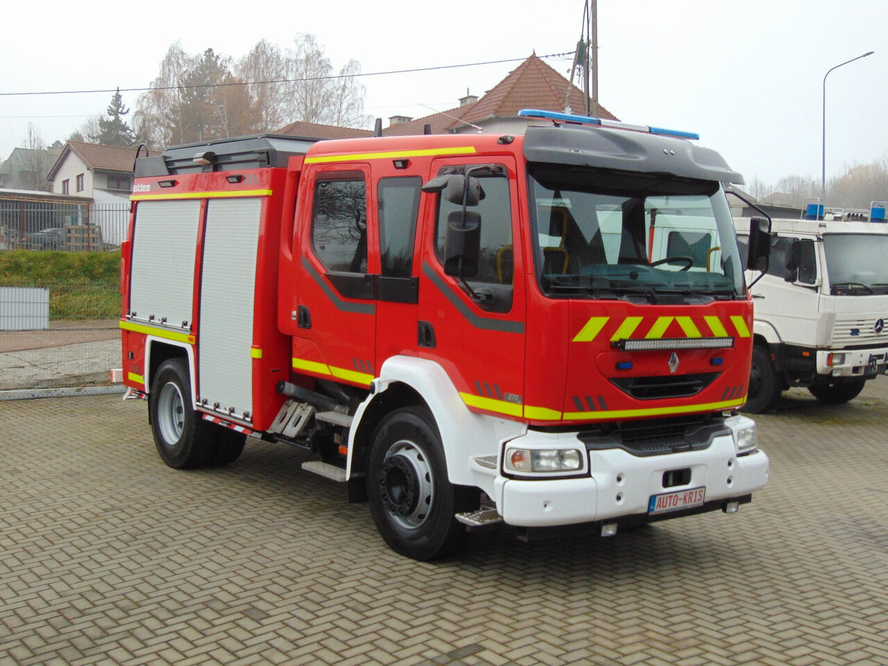 RENAULT Midlum 270dCi SIDES - Feuerwehrfahrzeug: das Bild 2 RENAULT Midlum 270dCi SIDES - Feuerwehrfahrzeug: das Bild 2