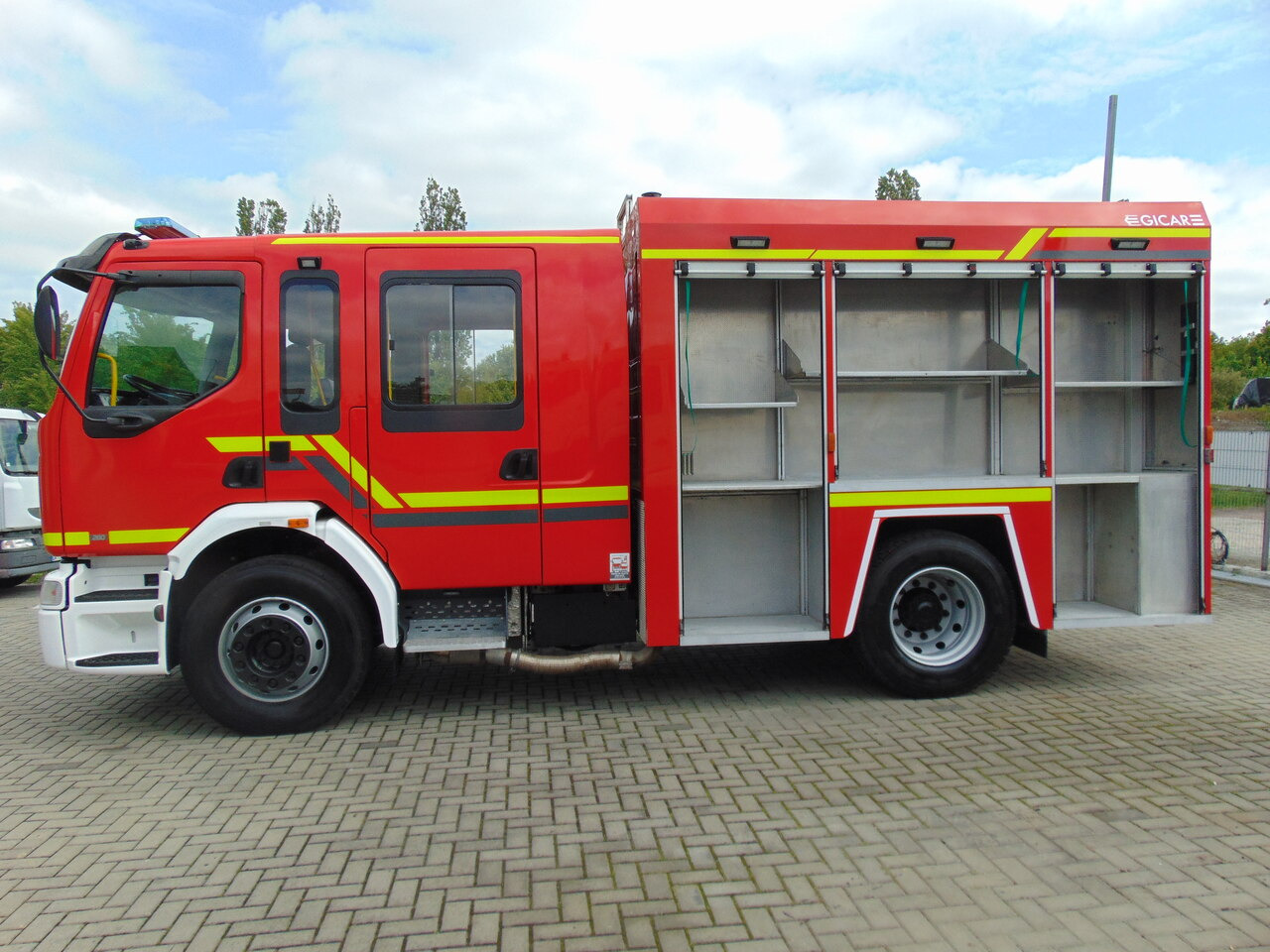 Feuerwehrfahrzeug RENAULT Premium 260 GICAR: das Bild 8