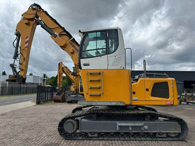 Liebherr LH 22 C Litronic 95 Rijwerk - Umschlagbagger: das Bild 1 Liebherr LH 22 C Litronic 95 Rijwerk - Umschlagbagger: das Bild 1