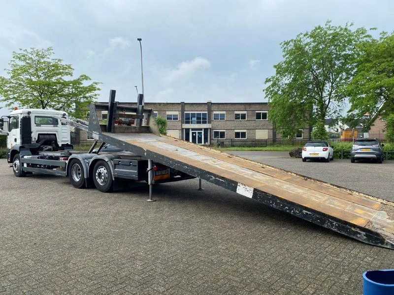 MAN TGA26.320 / SLIDING PLATEAU / WINCH / LIFT AXLE / MACHINE CARRIER / MANUAL / EURO-4 / 2007 - Pritsche LKW: das Bild 5 MAN TGA26.320 / SLIDING PLATEAU / WINCH / LIFT AXLE / MACHINE CARRIER / MANUAL / EURO-4 / 2007 - Pritsche LKW: das Bild 5