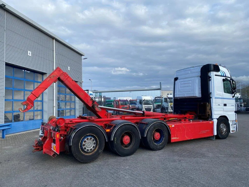 Abrollkipper Mercedes-Benz Actros 3260 V8 / 15,9L / 8X4 / BIG AXLE / PALFINGER T26 HOOKLIFT / LIFT+LENKACHSE / FULL-AIR / AIRCO / AUTOMATIC / EURO-5 / 2013: das Bild 14