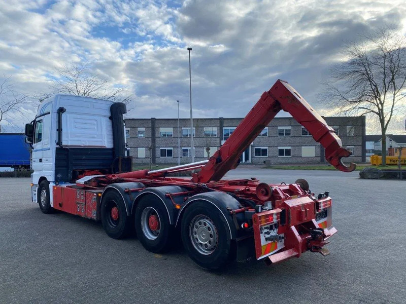 Abrollkipper Mercedes-Benz Actros 3260 V8 / 15,9L / 8X4 / BIG AXLE / PALFINGER T26 HOOKLIFT / LIFT+LENKACHSE / FULL-AIR / AIRCO / AUTOMATIC / EURO-5 / 2013: das Bild 8