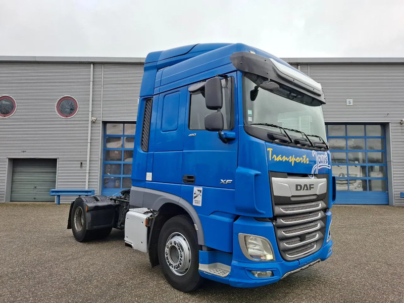 DAF XF106-480 / INTARDER / TUV:08-05-2026 / LWDS / FRIDGE / AUTOMATIC / EURO-6 / 2018 - Sattelzugmaschine: das Bild 2 DAF XF106-480 / INTARDER / TUV:08-05-2026 / LWDS / FRIDGE / AUTOMATIC / EURO-6 / 2018 - Sattelzugmaschine: das Bild 2