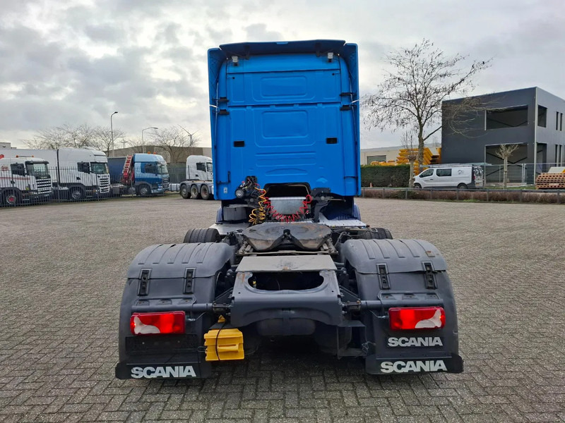 Scania R450 / RETARDER / LIFT+LENKACHSE / GERMAN TRUCK / MEGA / FIFTH WHEEL HEIGHT:100CM / PARK-AIRCO / LWDS / EURO-6 / 2016 - Sattelzugmaschine: das Bild 4 Scania R450 / RETARDER / LIFT+LENKACHSE / GERMAN TRUCK / MEGA / FIFTH WHEEL HEIGHT:100CM / PARK-AIRCO / LWDS / EURO-6 / 2016 - Sattelzugmaschine: das Bild 4