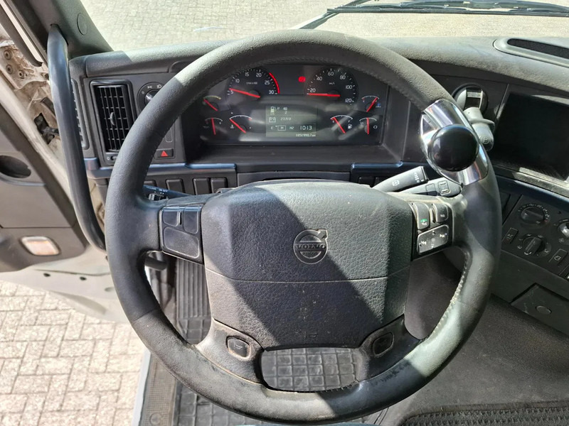 Sattelzugmaschine Volvo FH13-540 / HYDRAULICS / VEB+ / TUV:01-04-2026 / FRIDGE / AIRCO / SIDESKIRTS / AUTOMATIC / EURO-5 / 2012: das Bild 13
