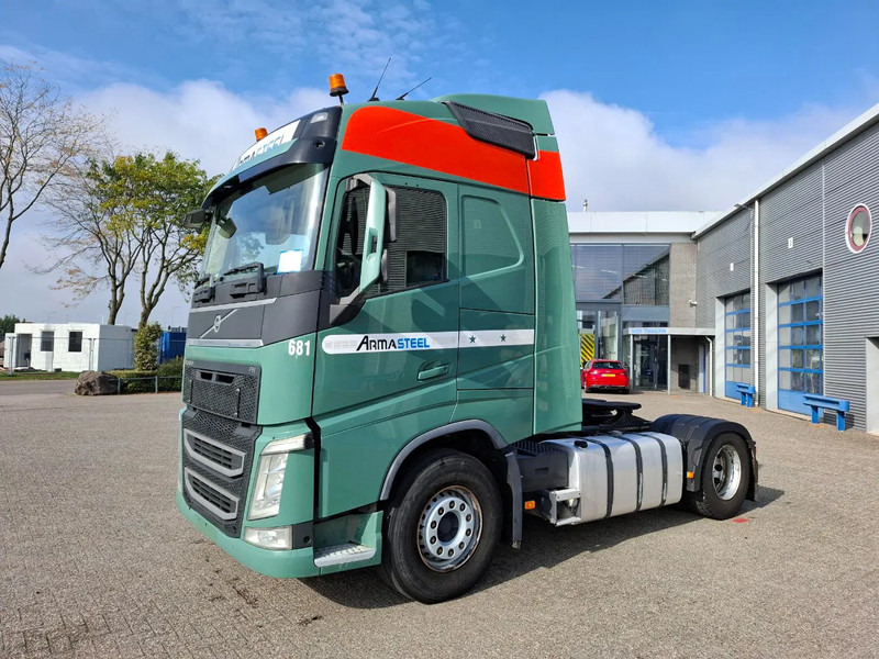 Volvo FH4-460 / VEB+ / DOUBLE TANK / FRIDGE / AIRCO / AUTOMATIC / EURO-6 / 2014 - Sattelzugmaschine: das Bild 1 Volvo FH4-460 / VEB+ / DOUBLE TANK / FRIDGE / AIRCO / AUTOMATIC / EURO-6 / 2014 - Sattelzugmaschine: das Bild 1