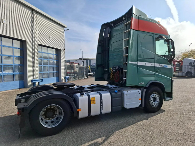 Volvo FH4-460 / VEB+ / DOUBLE TANK / FRIDGE / AIRCO / AUTOMATIC / EURO-6 / 2014 - Sattelzugmaschine: das Bild 5 Volvo FH4-460 / VEB+ / DOUBLE TANK / FRIDGE / AIRCO / AUTOMATIC / EURO-6 / 2014 - Sattelzugmaschine: das Bild 5