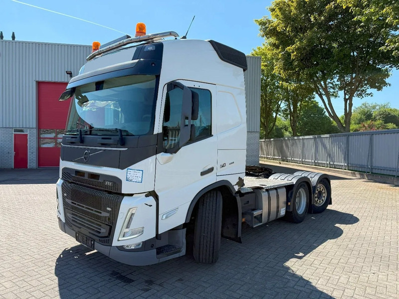 Volvo FM5-500 / ENGINE RUNNING / HYDRAULICS / DYNAMIC STEERING / ONLY:228169 KM / FULL-AIR / LIFT+LENKACHSE / VEB+ / ACC / LWDS / AUTO - Sattelzugmaschine: das Bild 1 Volvo FM5-500 / ENGINE RUNNING / HYDRAULICS / DYNAMIC STEERING / ONLY:228169 KM / FULL-AIR / LIFT+LENKACHSE / VEB+ / ACC / LWDS / AUTO - Sattelzugmaschine: das Bild 1