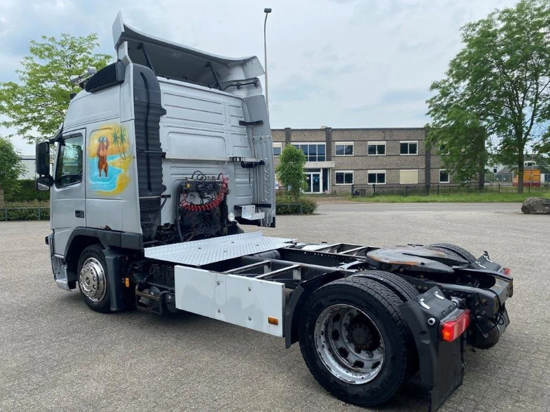 Volvo FM9-300 / MEGA / FULL-AIR / XENON / ONLY:372618KM / MANUAL / EURO-3 / 2004 - Sattelzugmaschine: das Bild 3 Volvo FM9-300 / MEGA / FULL-AIR / XENON / ONLY:372618KM / MANUAL / EURO-3 / 2004 - Sattelzugmaschine: das Bild 3