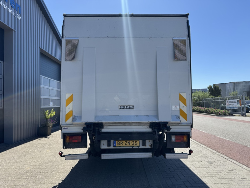 Iveco Eurocargo 100E17 - Plane LKW: das Bild 4 Iveco Eurocargo 100E17 - Plane LKW: das Bild 4