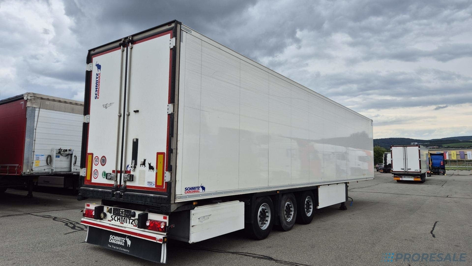 SCHMITZ CARGOBULL SKO 24/L - 13.4 FP60 COOL - mrazírenský návěs + diesel-ekektrický agregát CARRIER VECTOR 1550 - Kühlkoffer Auflieger: das Bild 4 SCHMITZ CARGOBULL SKO 24/L - 13.4 FP60 COOL - mrazírenský návěs + diesel-ekektrický agregát CARRIER VECTOR 1550 - Kühlkoffer Auflieger: das Bild 4