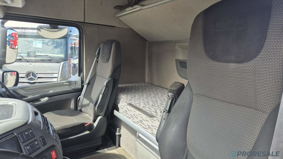 DAF XF 460 FT LOW DECK SC EURO 6 - Sattelzugmaschine: das Bild 5 DAF XF 460 FT LOW DECK SC EURO 6 - Sattelzugmaschine: das Bild 5