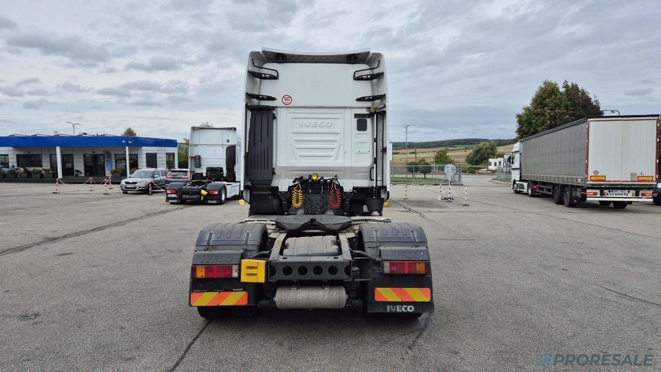 IVECO STRALIS AS440/48T LOW DECK EURO 6 - Sattelzugmaschine: das Bild 2 IVECO STRALIS AS440/48T LOW DECK EURO 6 - Sattelzugmaschine: das Bild 2