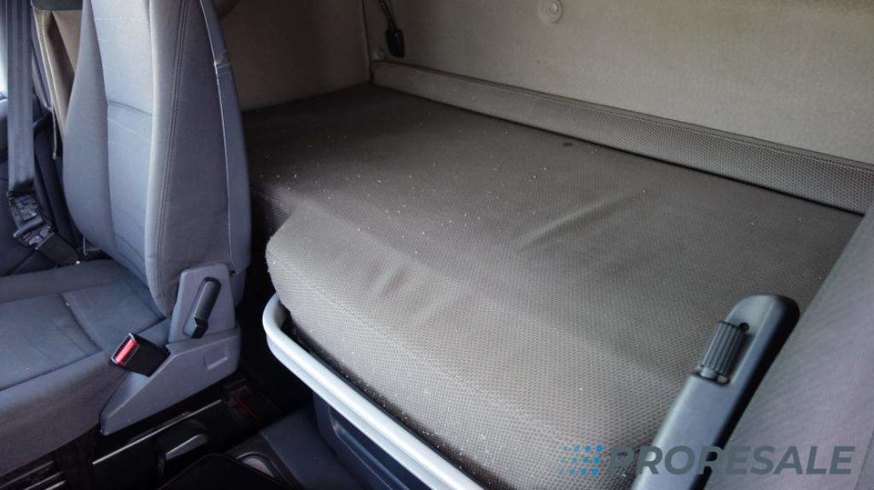 SCANIA R410 N320 LOW DECK HIGH LINE EURO 6 - Sattelzugmaschine: das Bild 5 SCANIA R410 N320 LOW DECK HIGH LINE EURO 6 - Sattelzugmaschine: das Bild 5