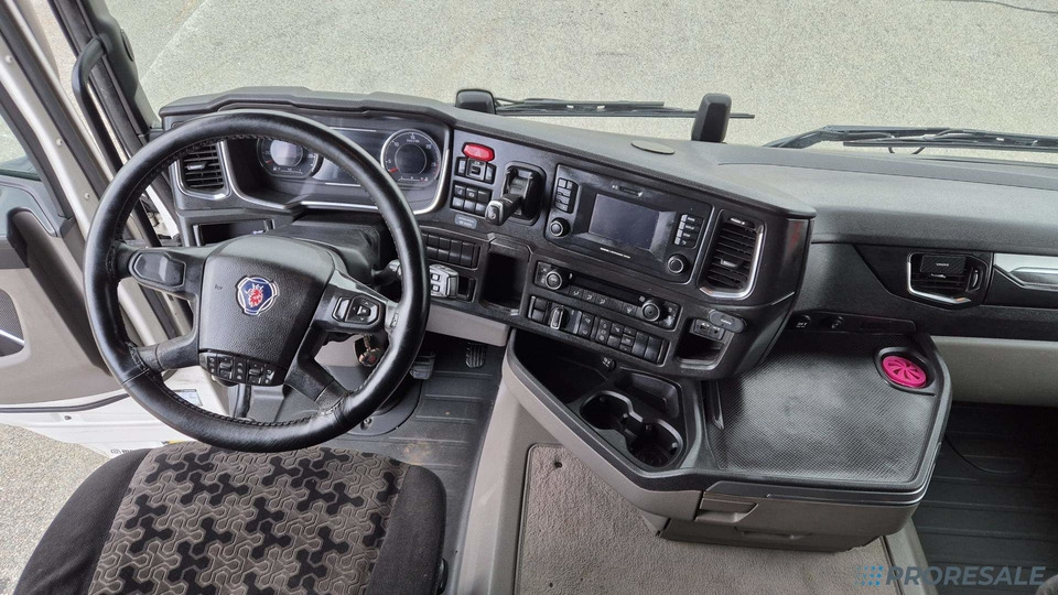 SCANIA R450 N323 NGS TOP LINE EURO 6 - Sattelzugmaschine: das Bild 4 SCANIA R450 N323 NGS TOP LINE EURO 6 - Sattelzugmaschine: das Bild 4