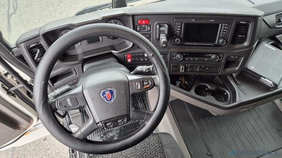 SCANIA R450 N323 NGS TOP LINE EURO 6 - Sattelzugmaschine: das Bild 4 SCANIA R450 N323 NGS TOP LINE EURO 6 - Sattelzugmaschine: das Bild 4