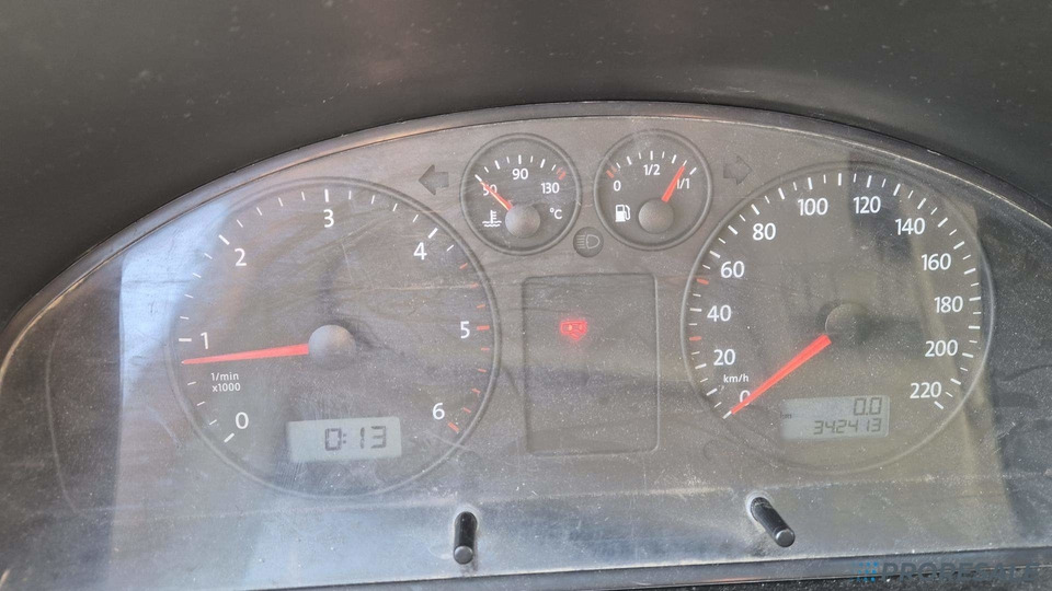 VOLKSWAGEN TRANSPORTER 2.5 TDi - nová mrazírenská vestavba + CARRIER XARIOS 230/12 V - vadný motor – Leasing VOLKSWAGEN TRANSPORTER 2.5 TDi - nová mrazírenská vestavba + CARRIER XARIOS 230/12 V - vadný motor: das Bild 17