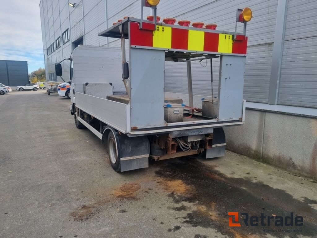 2003 lastebil RENAULT 180.08 (Rep objekt) - Pritsche LKW: das Bild 2 2003 lastebil RENAULT 180.08 (Rep objekt) - Pritsche LKW: das Bild 2