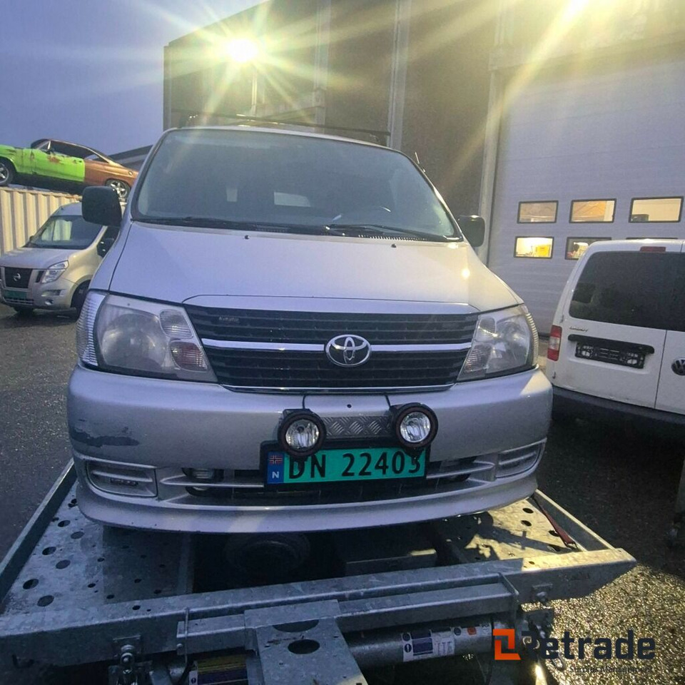 2009mod. TOYOTA HIACE 4WD D4d 4wd - PKW: das Bild 1 2009mod. TOYOTA HIACE 4WD D4d 4wd - PKW: das Bild 1
