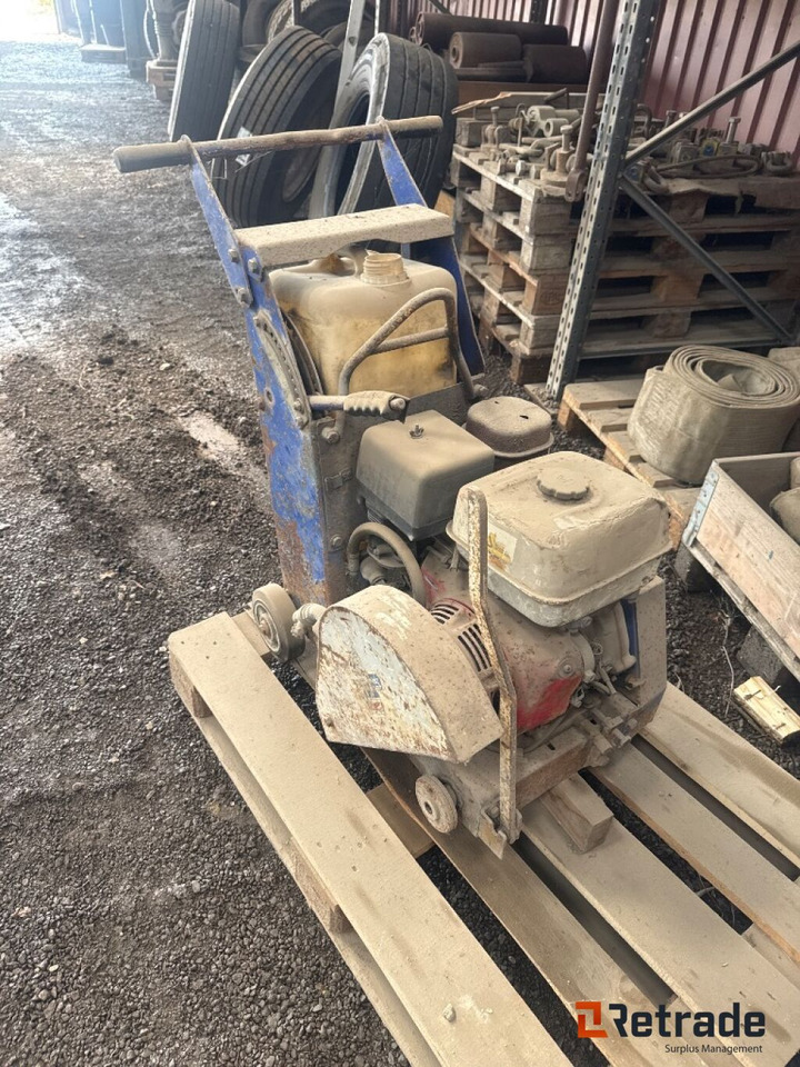 Asphalt equipment Fs350 - Baumaschine: das Bild 1 Asphalt equipment Fs350 - Baumaschine: das Bild 1