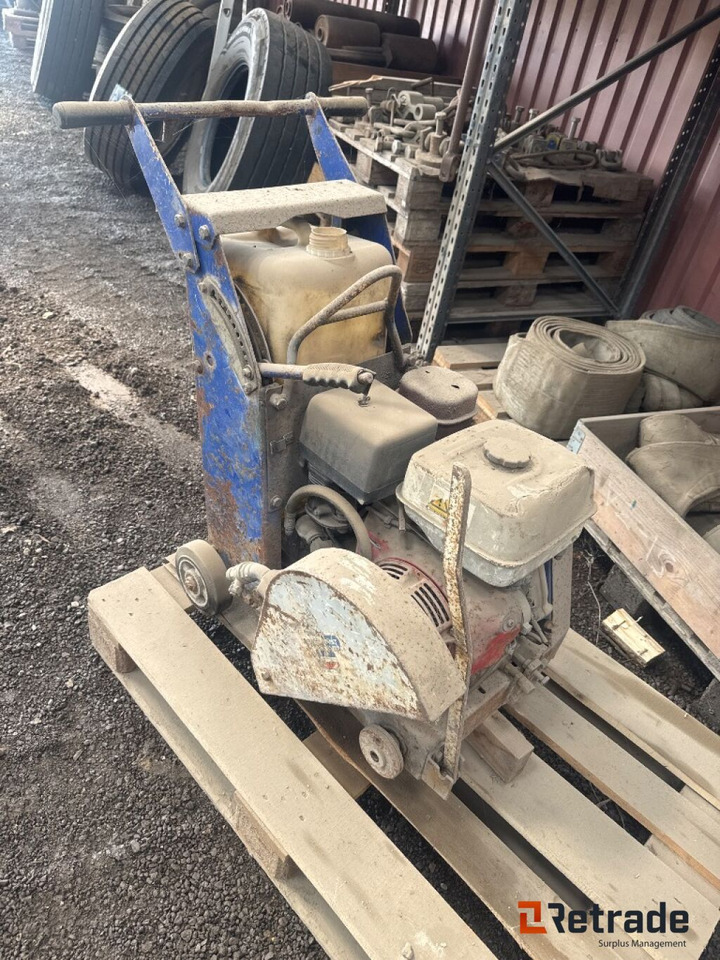 Asphalt equipment Fs350 - Baumaschine: das Bild 5 Asphalt equipment Fs350 - Baumaschine: das Bild 5