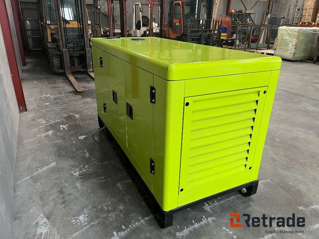 Generator Compal Power VG-R30 Generator - Baumaschine: das Bild 5 Generator Compal Power VG-R30 Generator - Baumaschine: das Bild 5