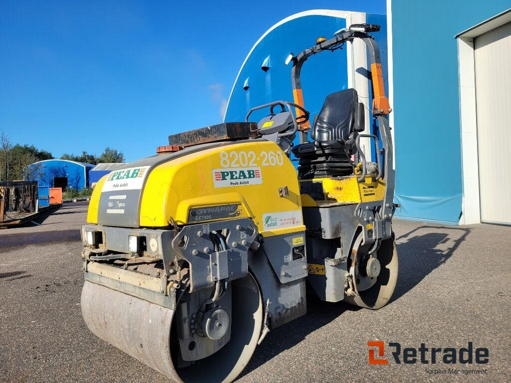 Vält Dynapac CC1100 Plus - Baumaschine: das Bild 1 Vält Dynapac CC1100 Plus - Baumaschine: das Bild 1