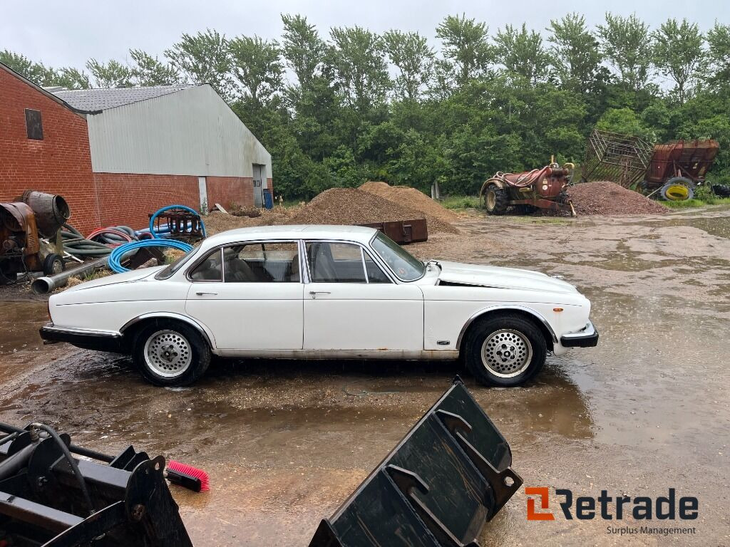 Bil Jaguar XJ 6 4,2 Oldtimer - PKW: das Bild 4 Bil Jaguar XJ 6 4,2 Oldtimer - PKW: das Bild 4