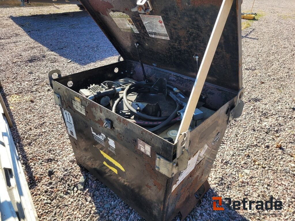 Bränsletank Dieseltank Western EC400 med pump - Baugeräte: das Bild 1 Bränsletank Dieseltank Western EC400 med pump - Baugeräte: das Bild 1