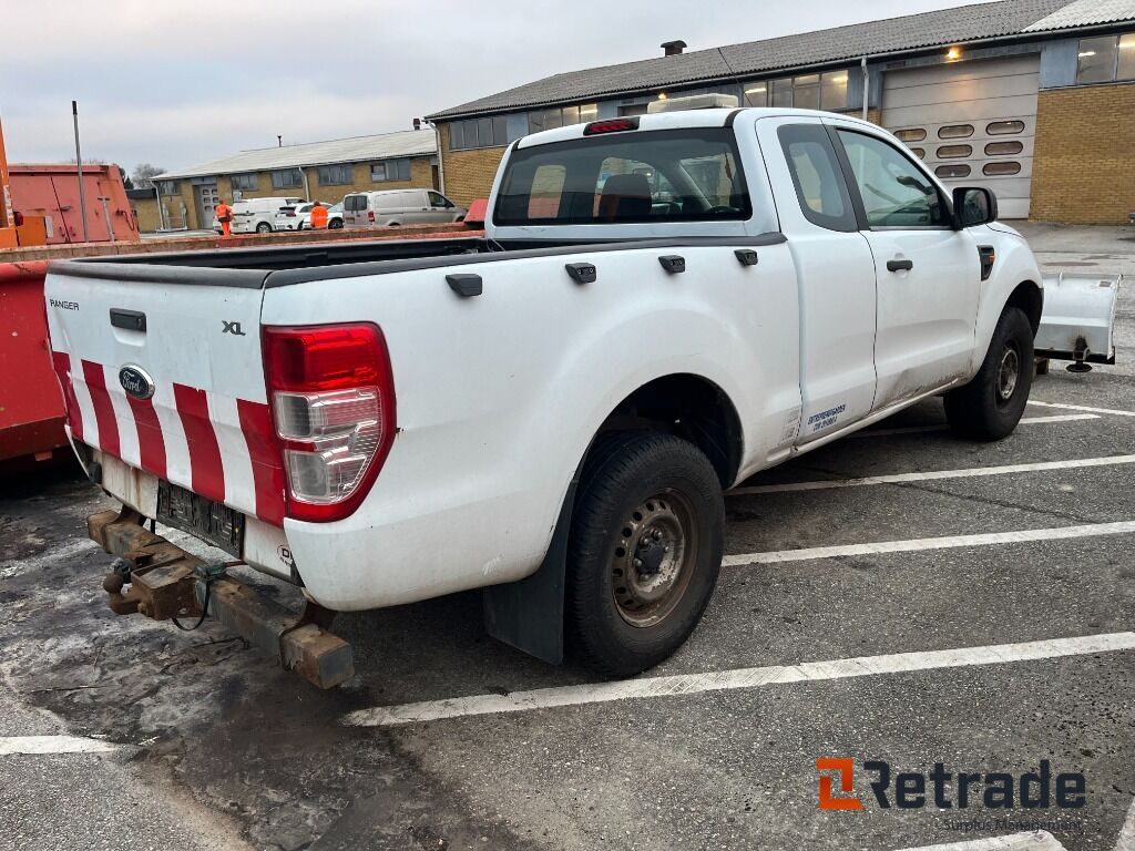 Ford Ranger 2.2 Tdci Rab Cab 4x4 Manuel med sneplov - PKW: das Bild 3 Ford Ranger 2.2 Tdci Rab Cab 4x4 Manuel med sneplov - PKW: das Bild 3