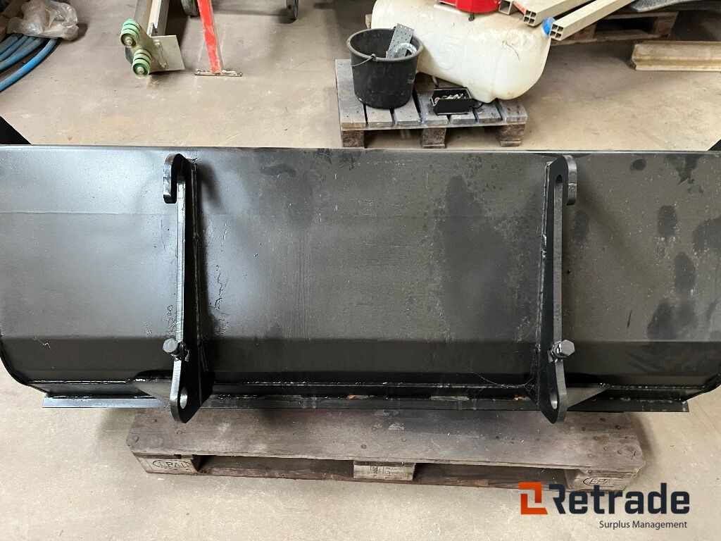 Forskelligt udstyr Skovl for minilæsser Fabriksny skovl - Ladeschaufel: das Bild 5 Forskelligt udstyr Skovl for minilæsser Fabriksny skovl - Ladeschaufel: das Bild 5