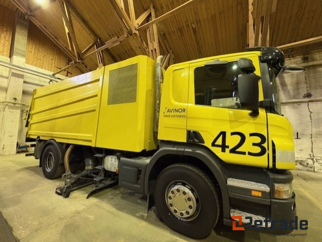 Glykol suger - Scania P310 med Bucher STKF 9500 på bygg! - Müllwagen: das Bild 1 Glykol suger - Scania P310 med Bucher STKF 9500 på bygg! - Müllwagen: das Bild 1