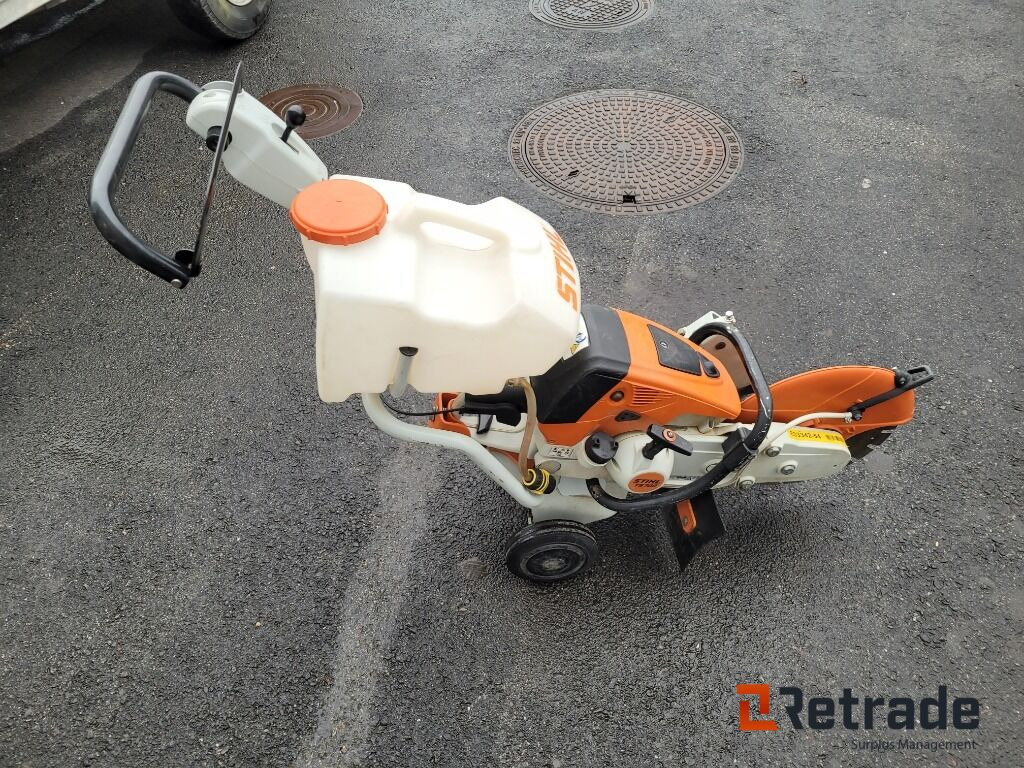 Kapmaskin motorkap med vagn Stihl TS700 - Baugeräte: das Bild 4 Kapmaskin motorkap med vagn Stihl TS700 - Baugeräte: das Bild 4