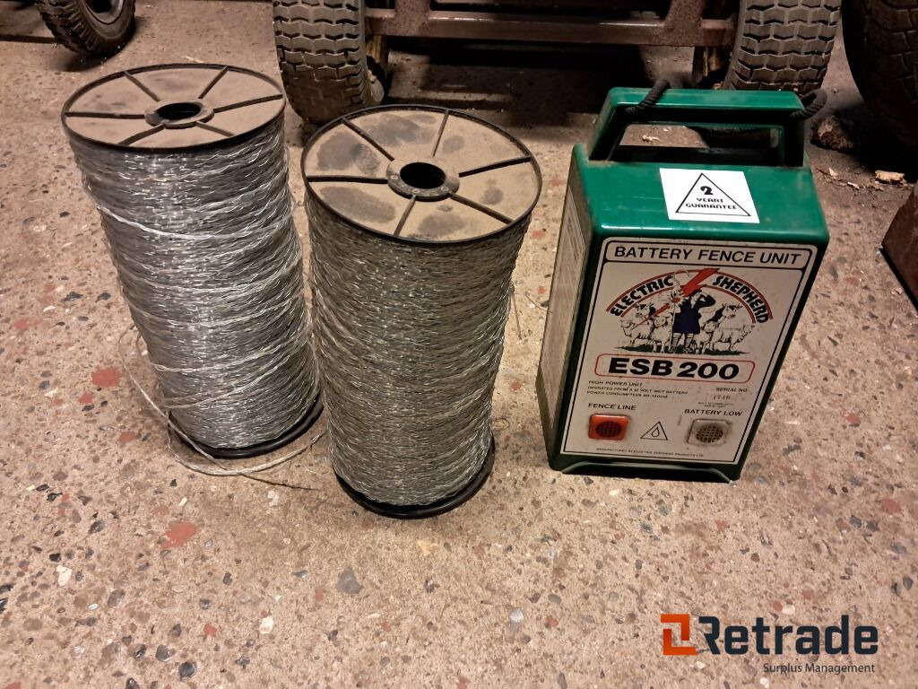 Hegnsapparat fra Electric Shepherd + 1000 m hegn ESB 200 - Landmaschine: das Bild 1 Hegnsapparat fra Electric Shepherd + 1000 m hegn ESB 200 - Landmaschine: das Bild 1
