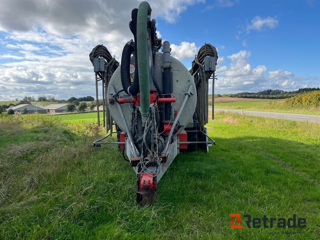 Landbrugsudstyr KIMADAN B 20000 Gyllevogn med slæbeslanger - Landmaschine: das Bild 2 Landbrugsudstyr KIMADAN B 20000 Gyllevogn med slæbeslanger - Landmaschine: das Bild 2